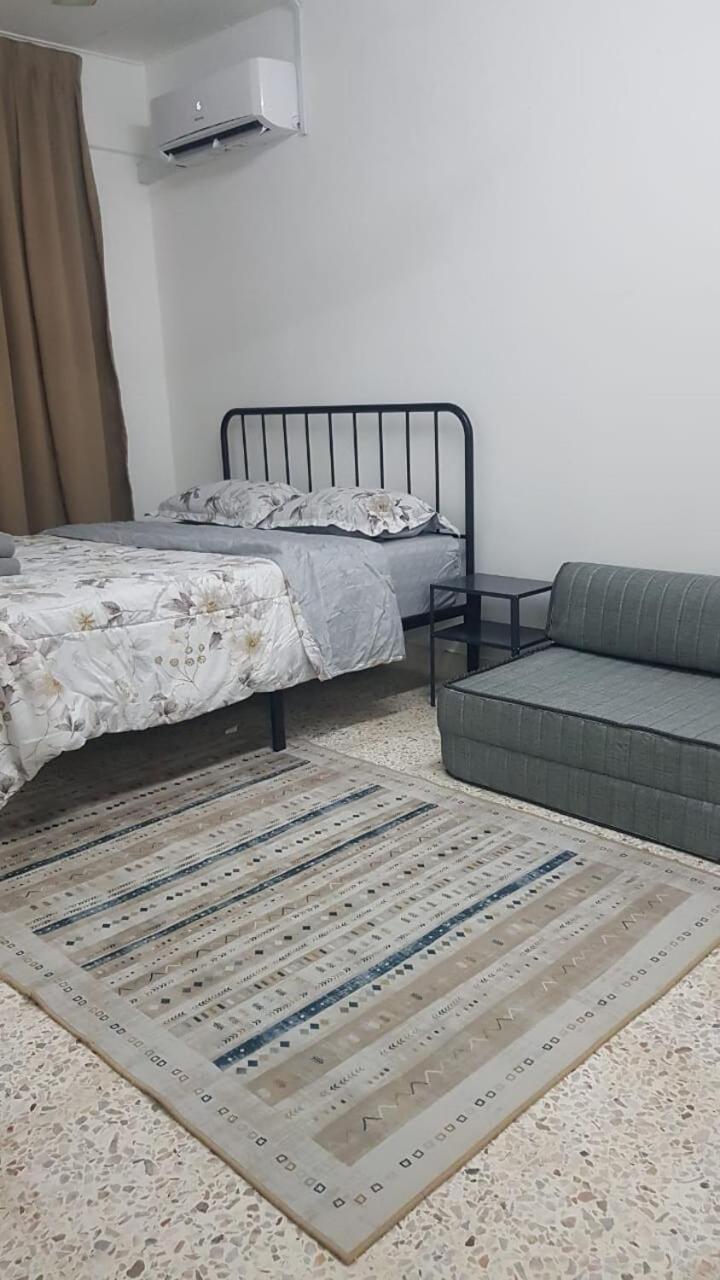 Rumah percutian Aman 2 Senawang Musliim Only
